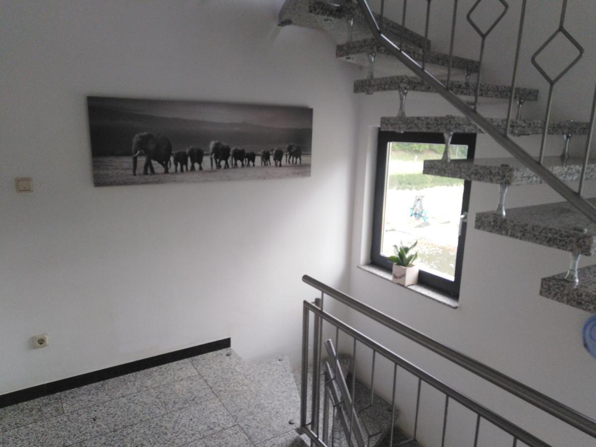 Zimmer Ohne Fruehstueck In Der Forellenzucht Бурген Экстерьер фото